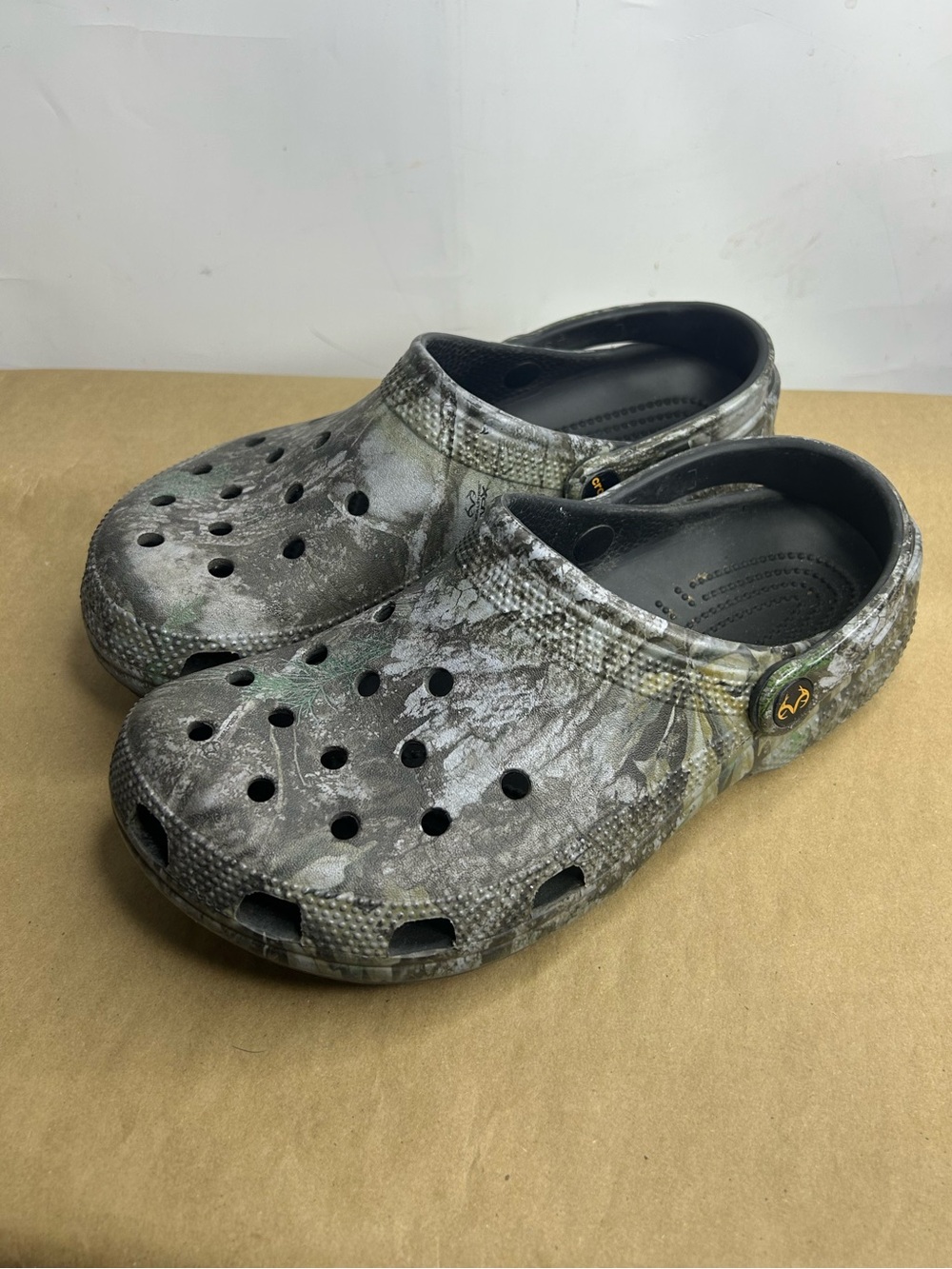 Crocs Camo Realtree APX Classic Clog Men's Size 8/ Women's Size 10